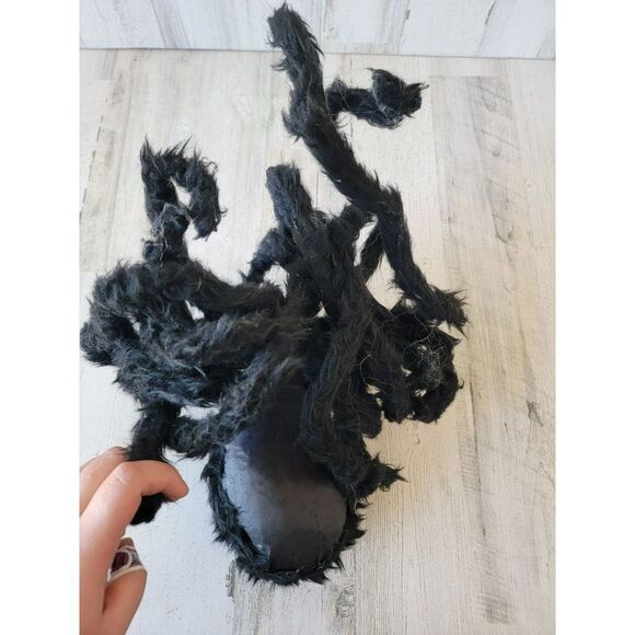 Large fuzzy black red eye tarantula Halloween prop scary spider - Picture 4 of 6